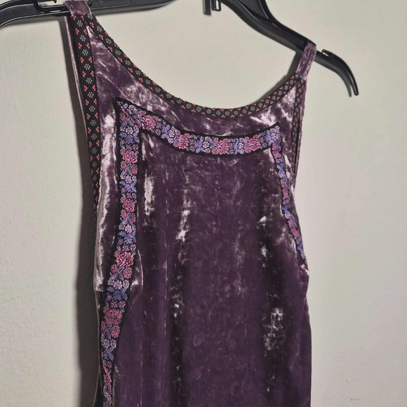 Anna Sui Shimmery Mulberry Purple Crushed Velvet Embroidered Faux Fur Maxi Dress - Picture 6 of 13